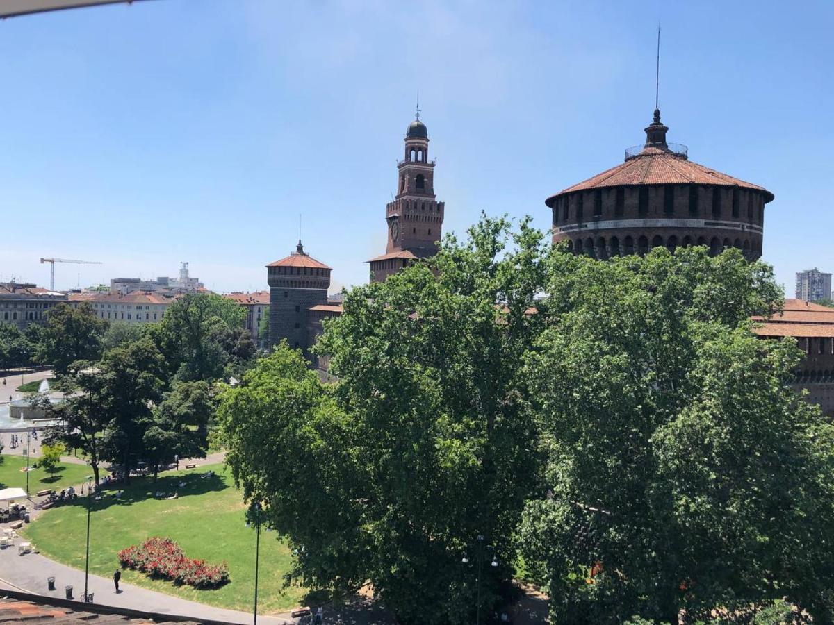 Breathtaking Castle View Youhosty - Quintino Sella Milan Extérieur photo